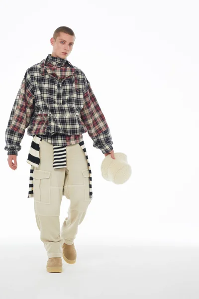Look 3